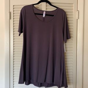 LuLaRoe Perfect Tee- Medium NWT!